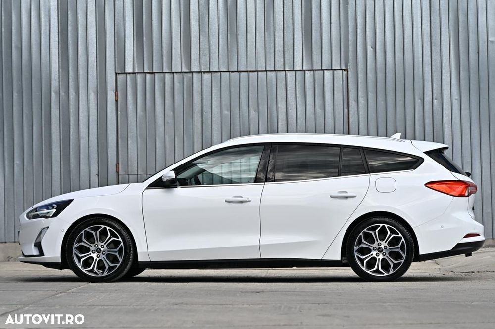 Ford Focus 2.0 EcoBlue Start-Stopp-System Aut. TITANIUM - 8