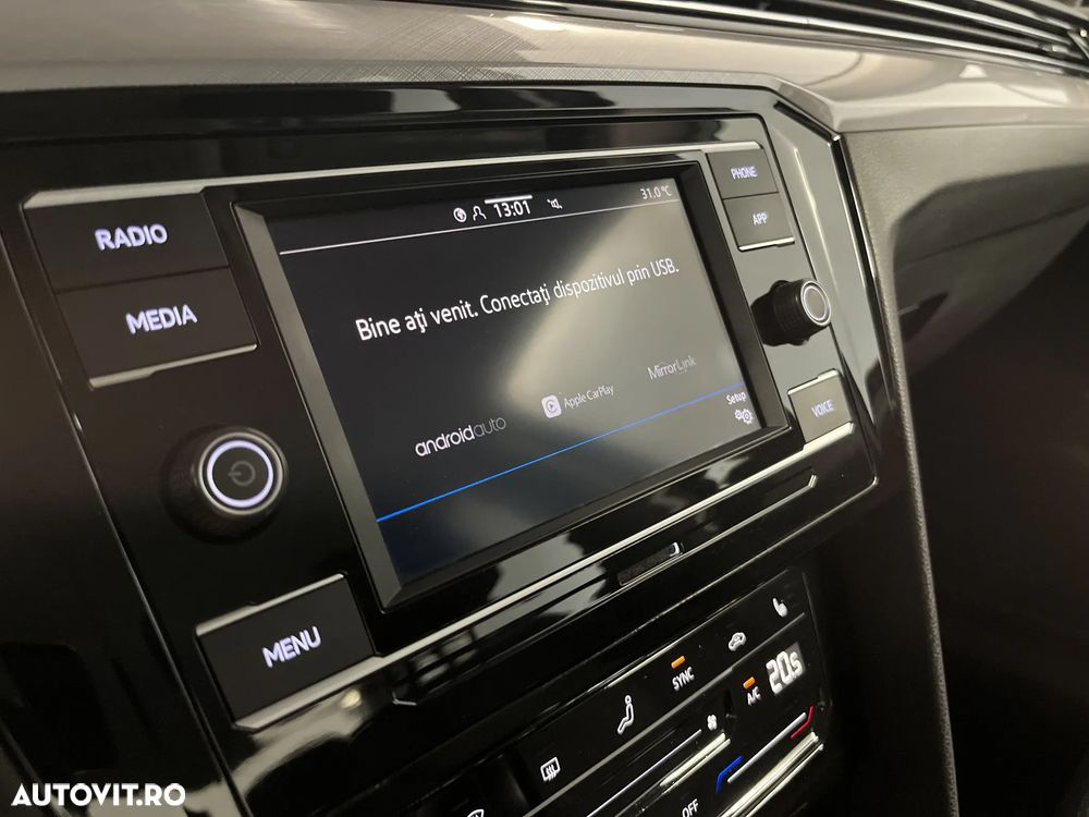 Volkswagen Passat 2.0 TDI DSG Comfortline - 23