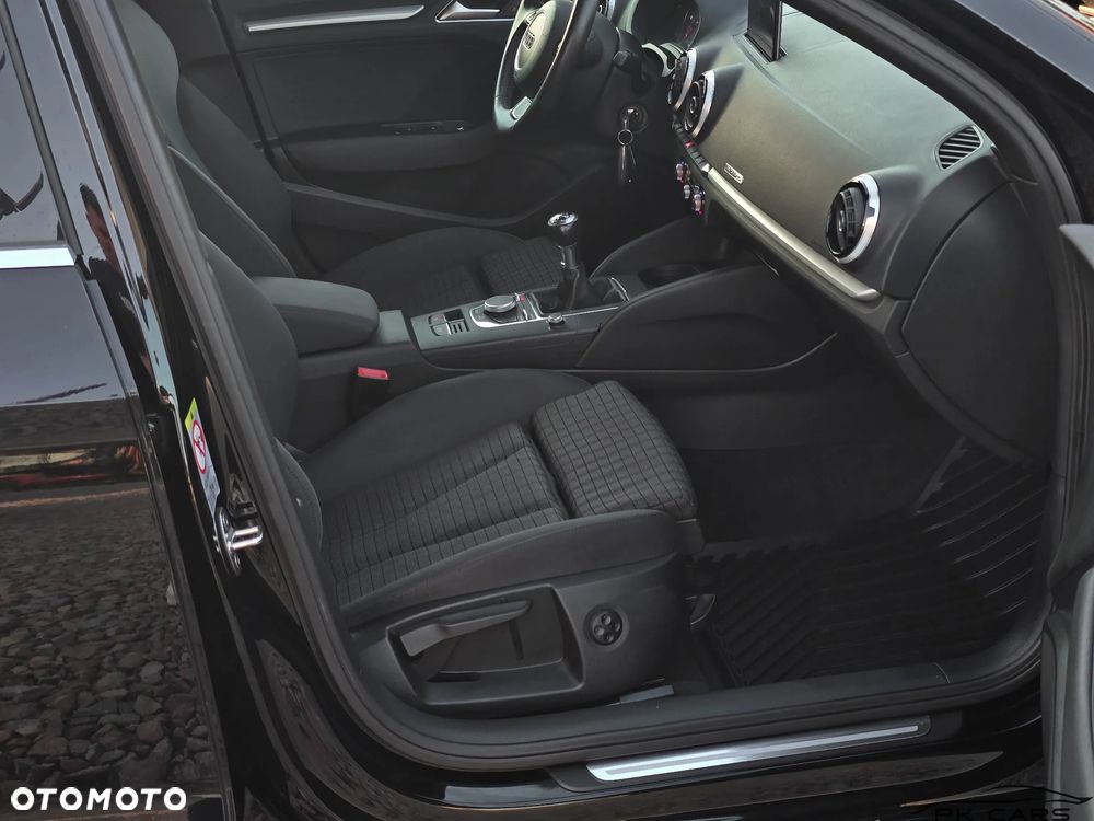 Audi A3 Limousine 2.0 TDI quattro S line Sportpaket - 34