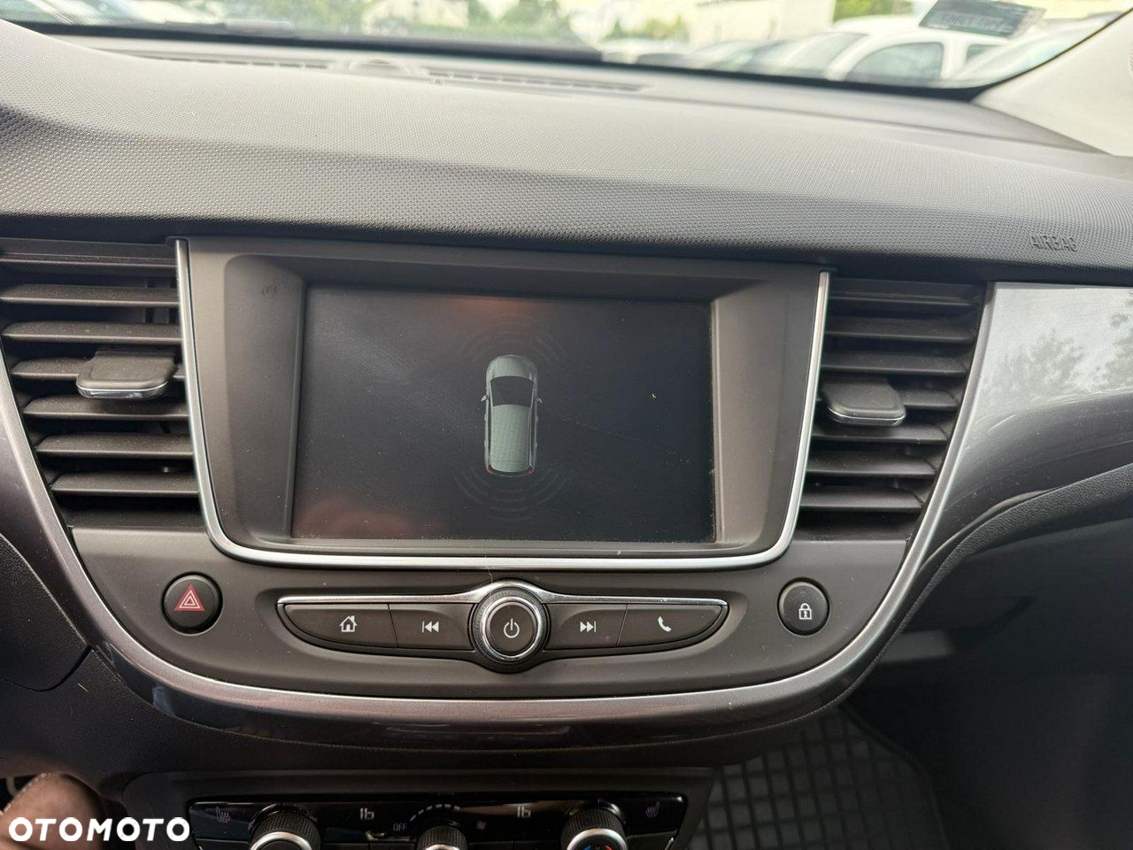 Opel Crossland X - 24