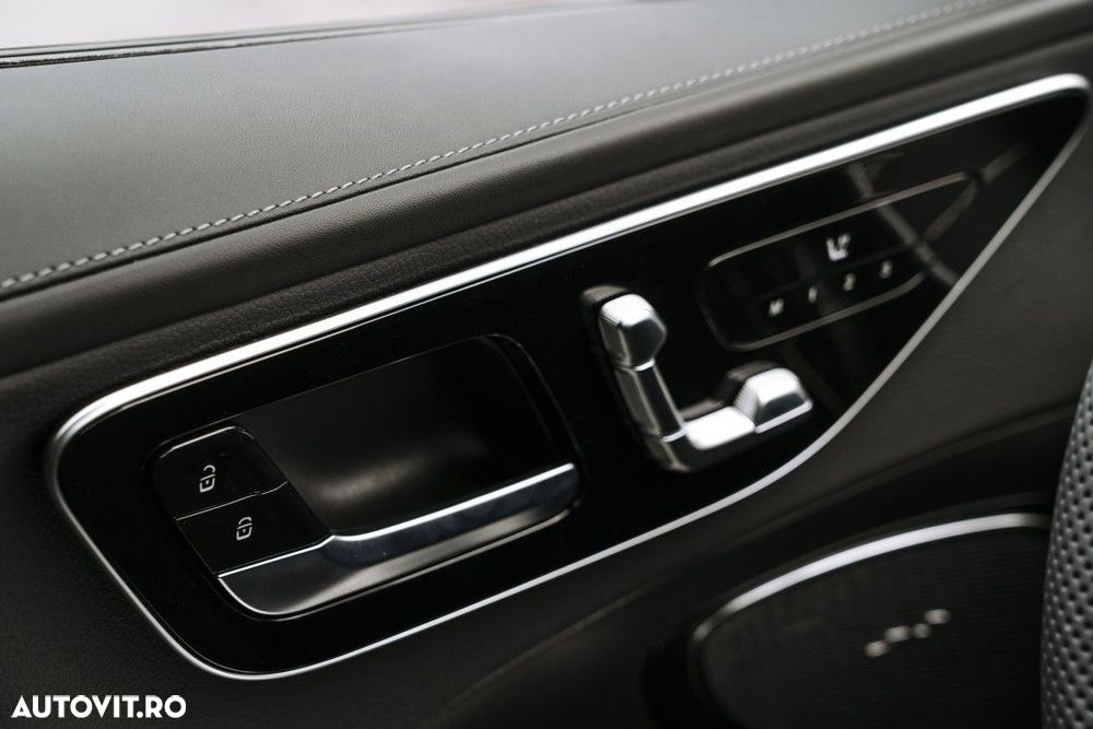 Mercedes-Benz C - 24