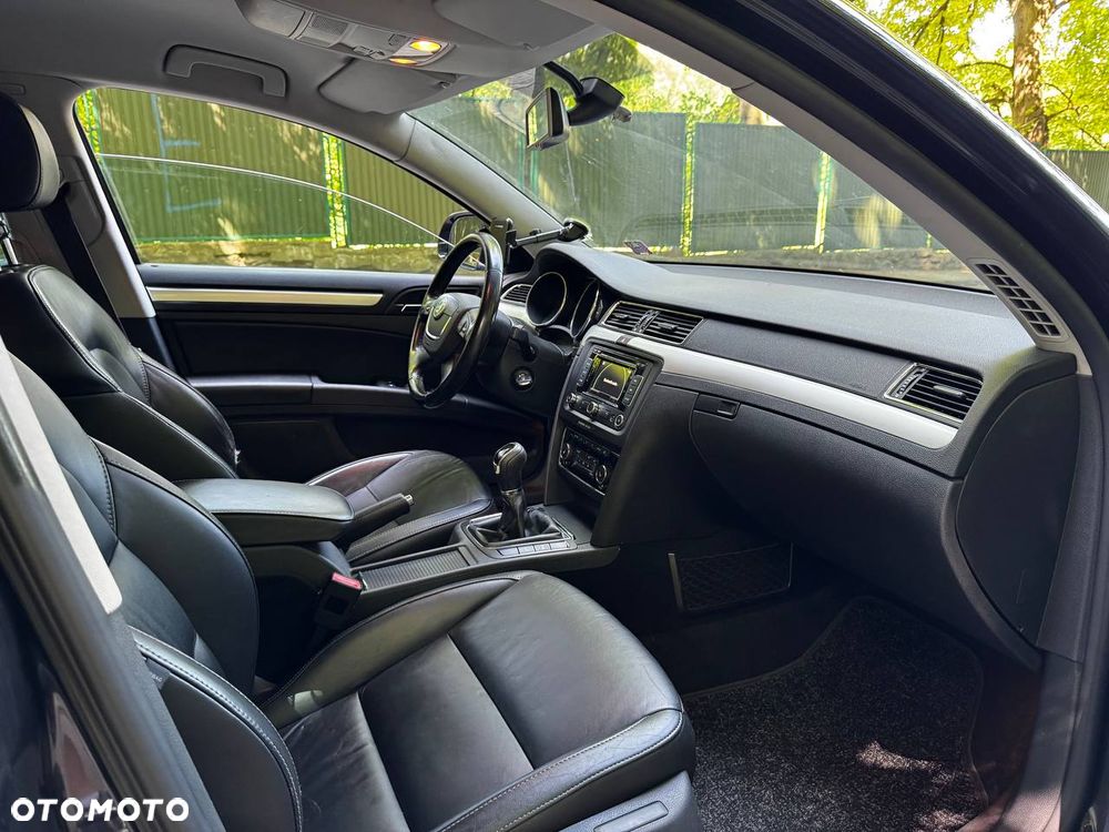 Toyota RAV4 - 6