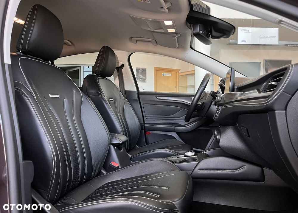 Ford Focus 1.5 EcoBoost Vignale - 23