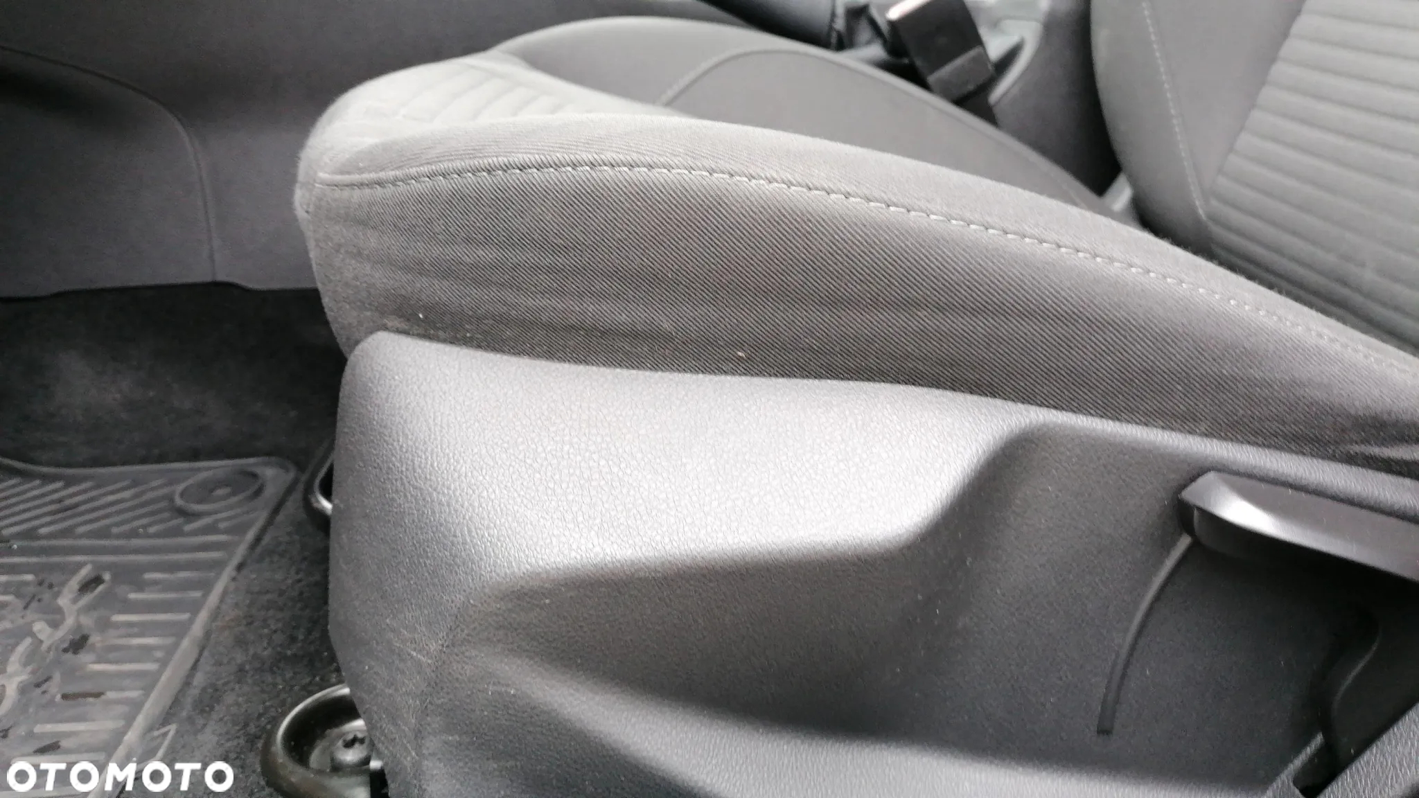 Ford Focus 1.5 EcoBoost Titanium ASS - 10