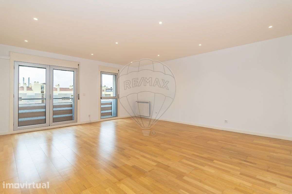 Apartamento T2 para arrendamento - Grande imagem: 2/35