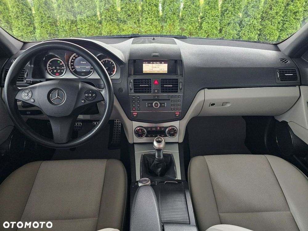 Mercedes-Benz Klasa C - 22