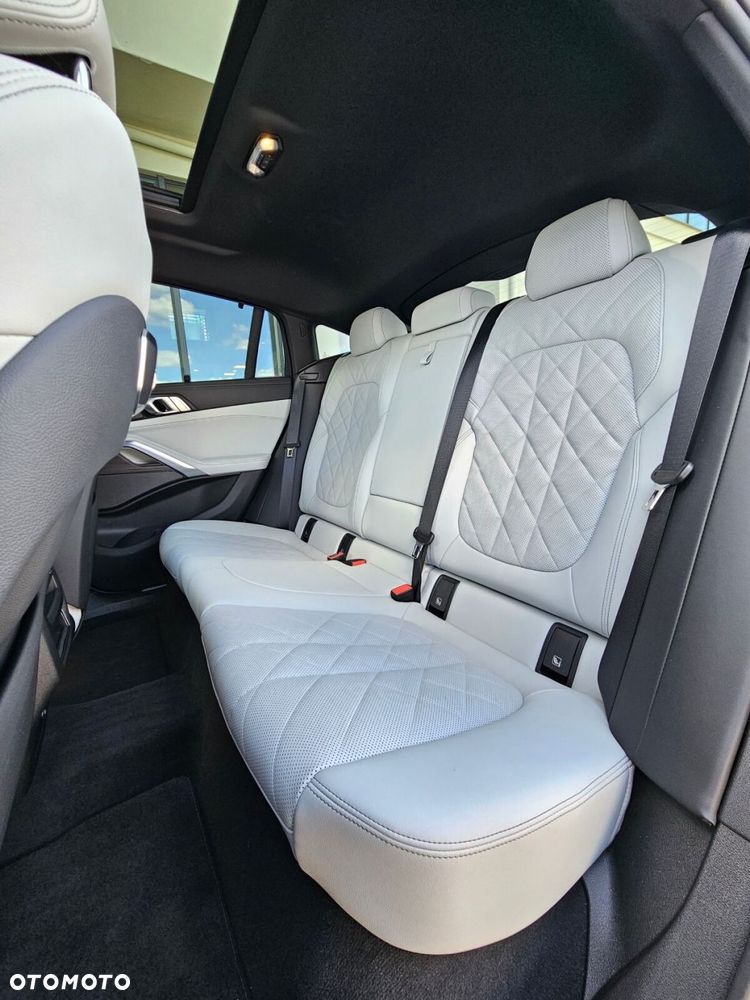 BMW X6 - 14