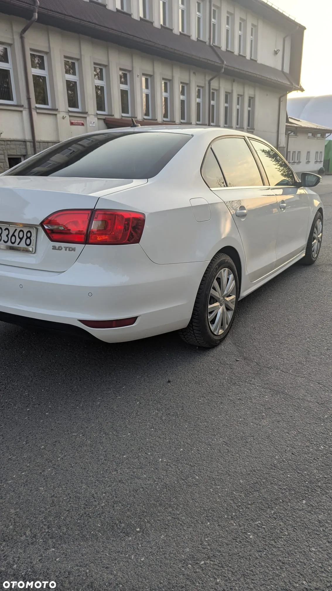 Volkswagen Jetta 2.0 TDI DSG Highline - 11