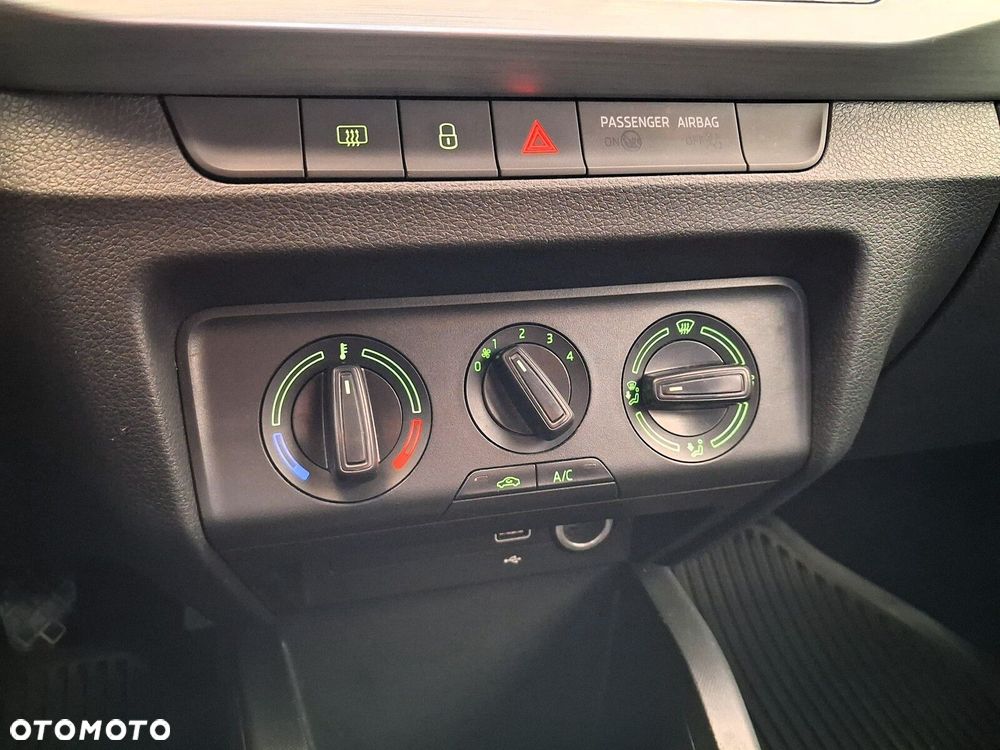 Skoda Fabia 1.0 TSI Ambition - 12