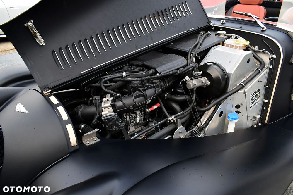 Morgan Plus Four - 18