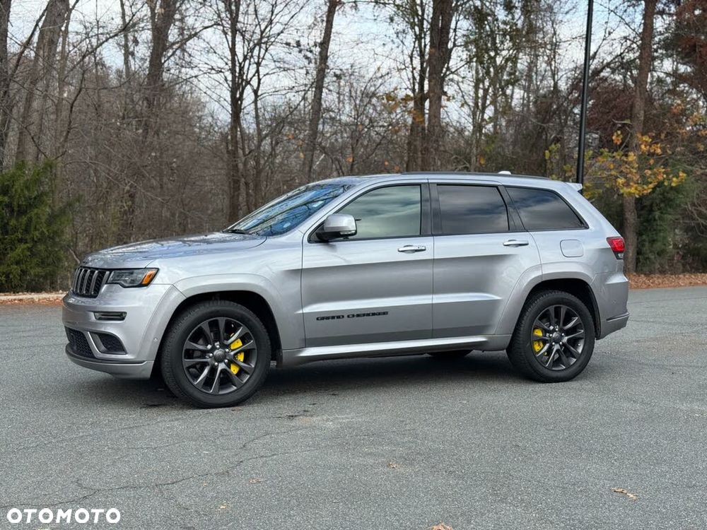 Jeep Grand Cherokee - 12