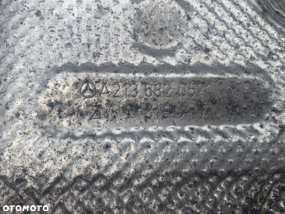 OSŁONY TERMICZNE PODWOZIA MERCEDES E-KLASA W213 KOMBI KOMPLET - 3