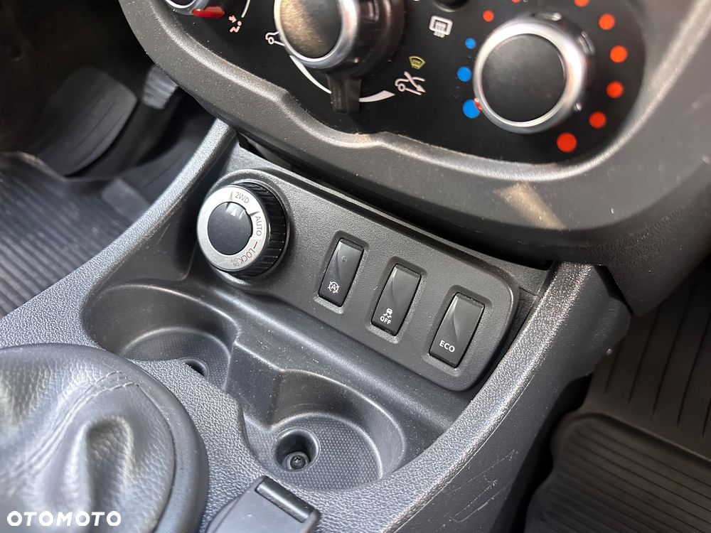 Dacia Duster 1.6 SCe Comfort 4WD - 24