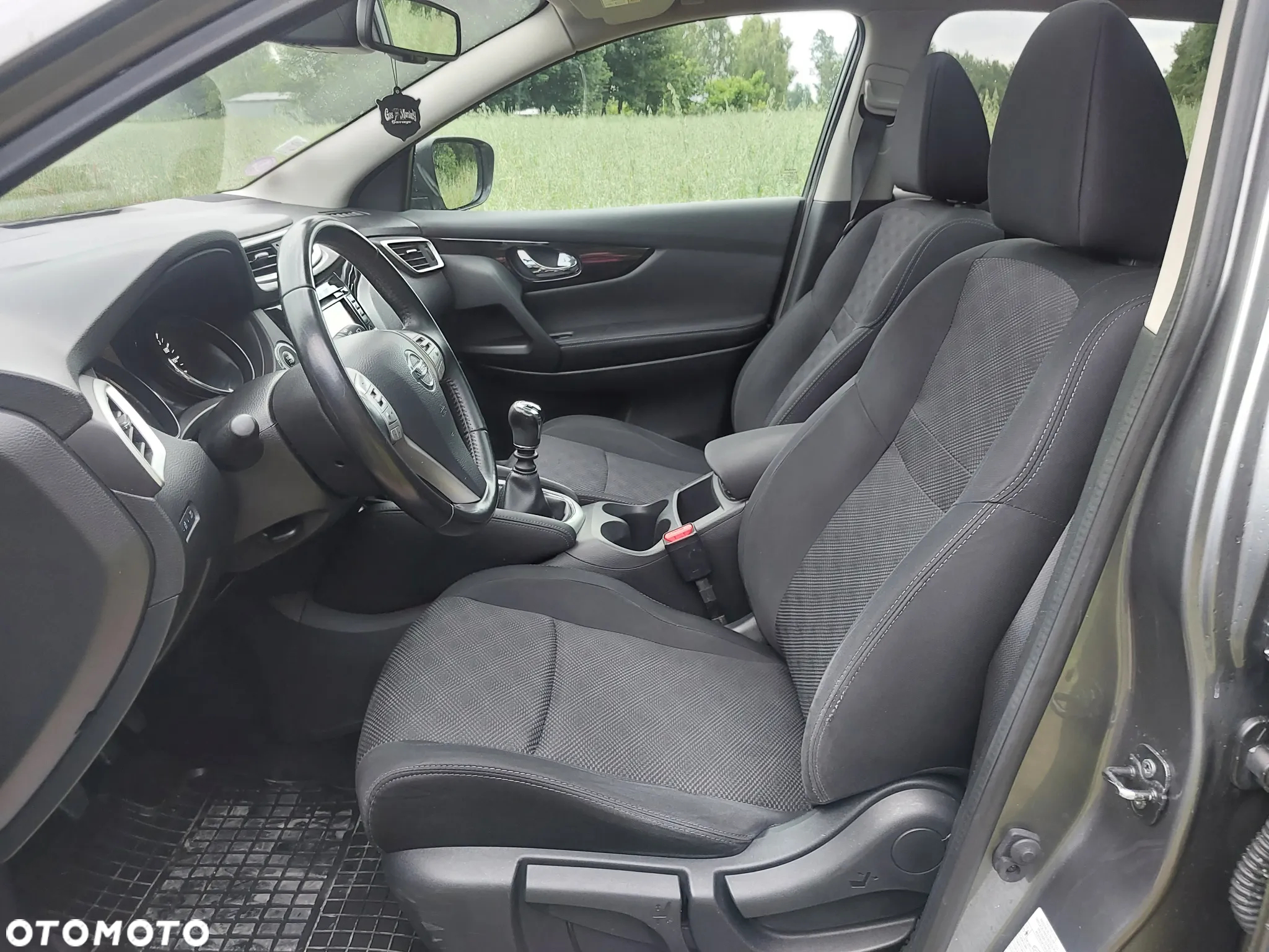 Nissan Qashqai - 12