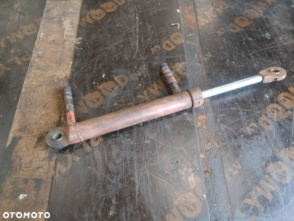 SIŁOWNIK HYDRAULICZNY KABINY STAR 200 - 4