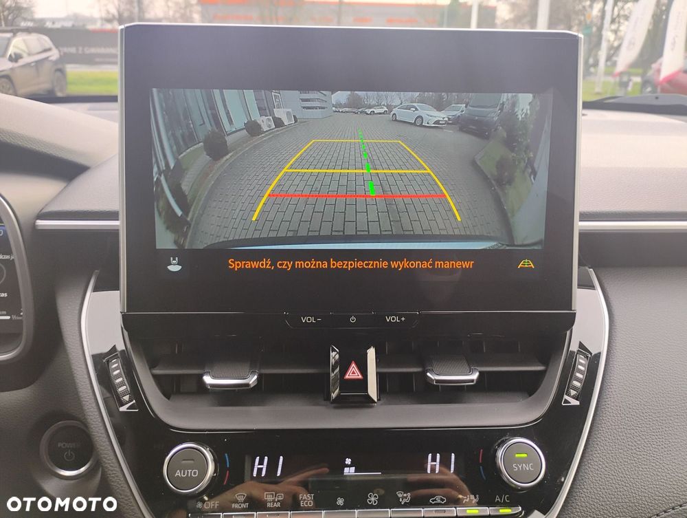 Toyota Corolla Cross - 11