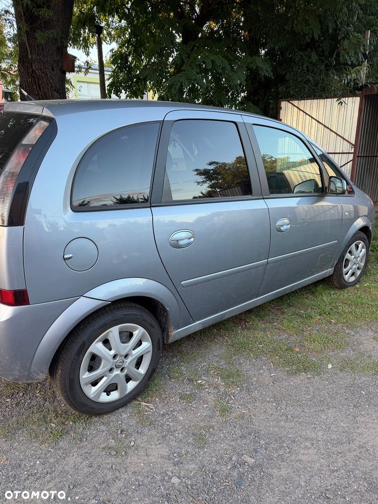 Opel Meriva - 8