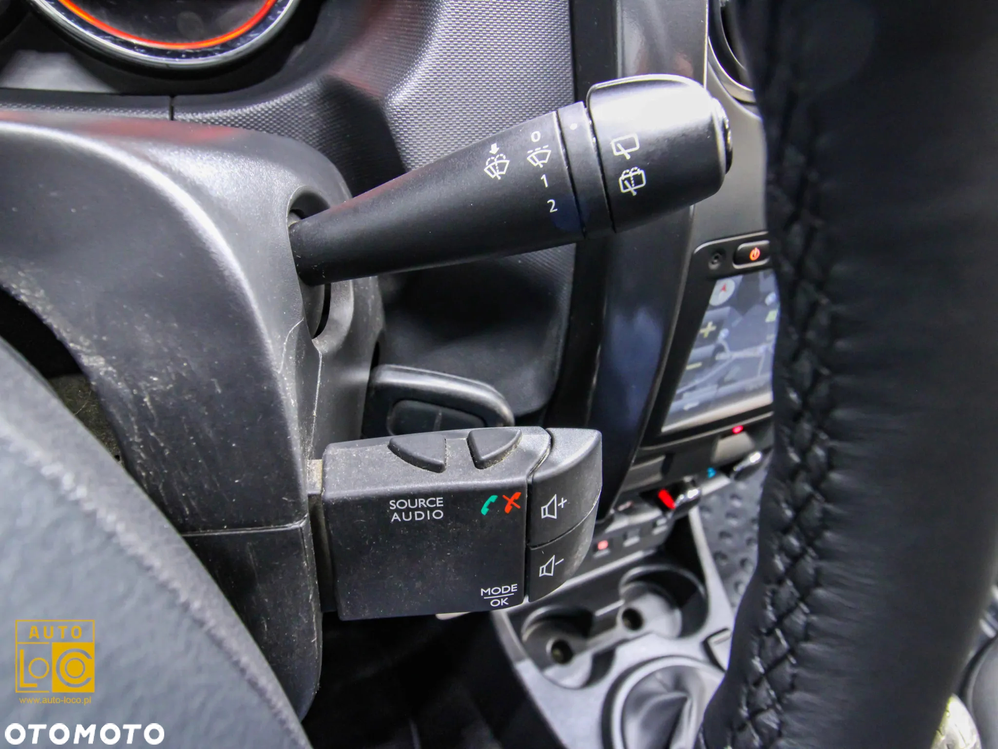 Dacia Duster 1.6 SCe Laureate S&S - 24