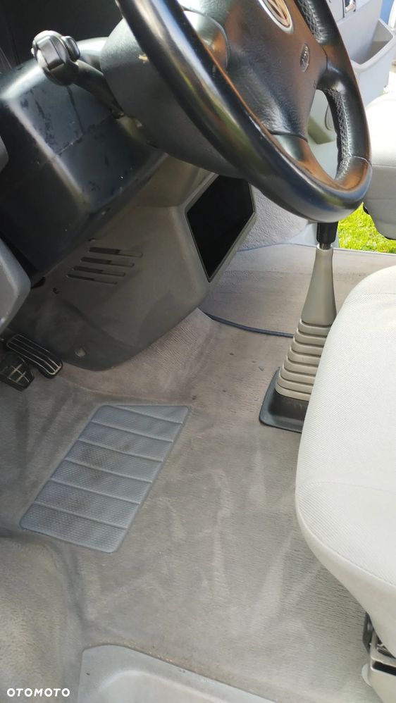 Volkswagen Multivan TDI - 17