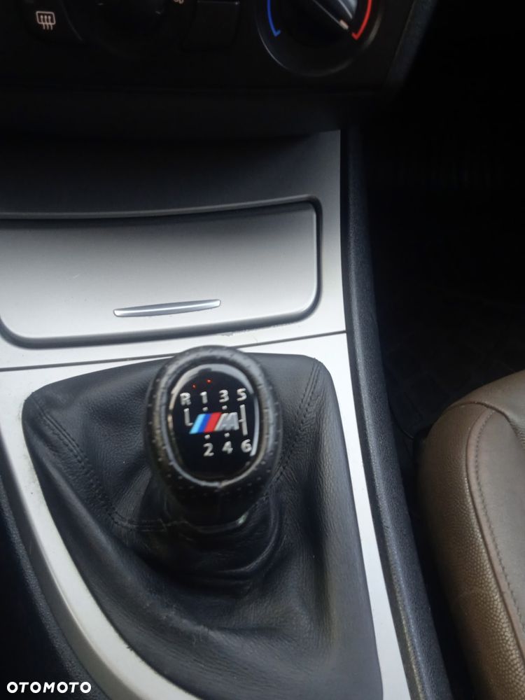 BMW Seria 1 118d - 6