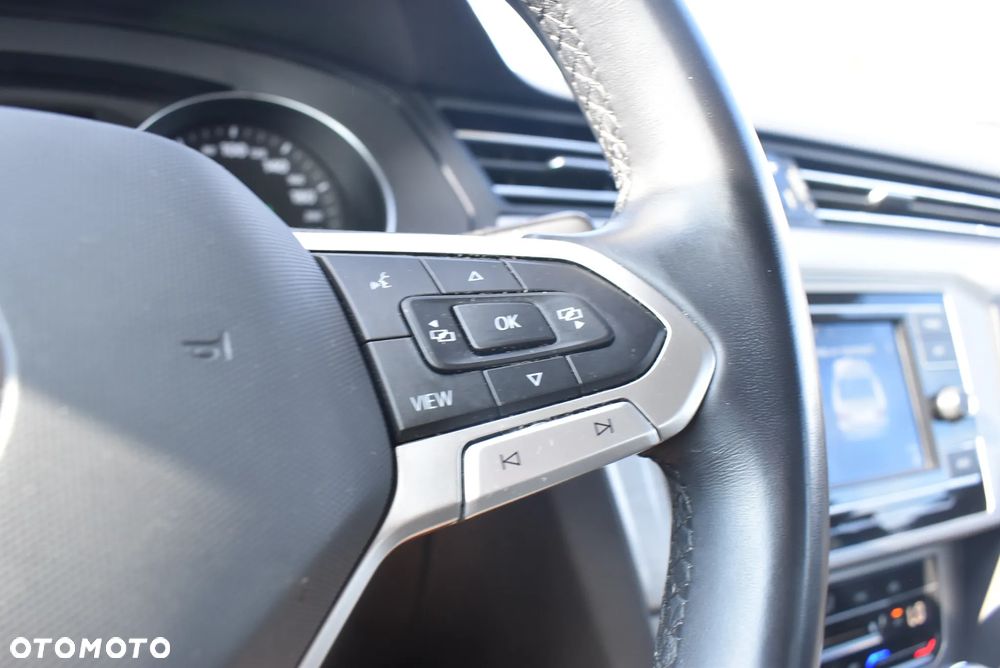 Volkswagen Passat 2.0 TDI EVO Essence DSG - 26