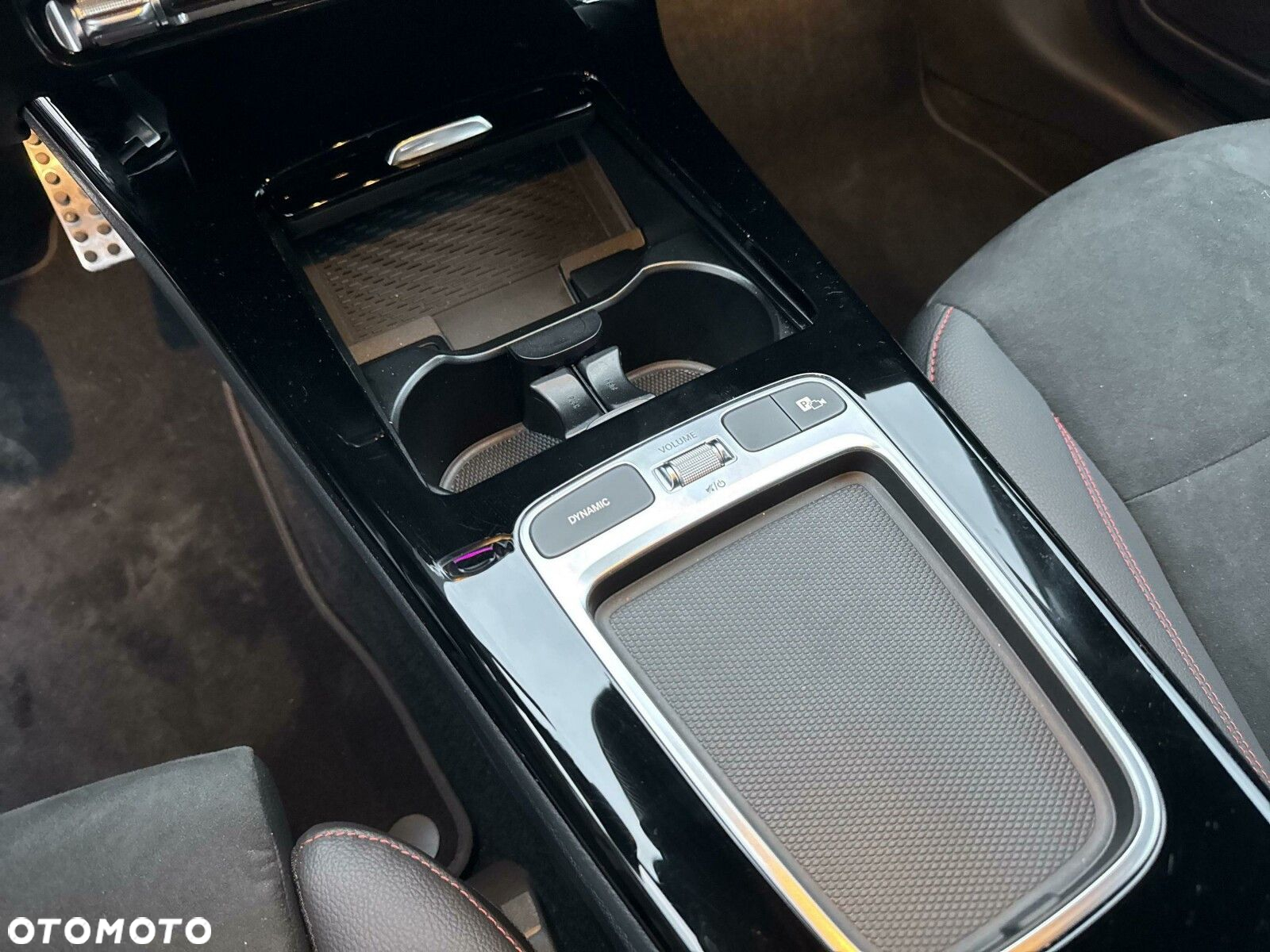 Mercedes-Benz CLA - 15