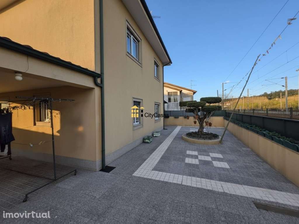 Moradia T3 em Novelas | Penafiel - Grande imagem: 2/27