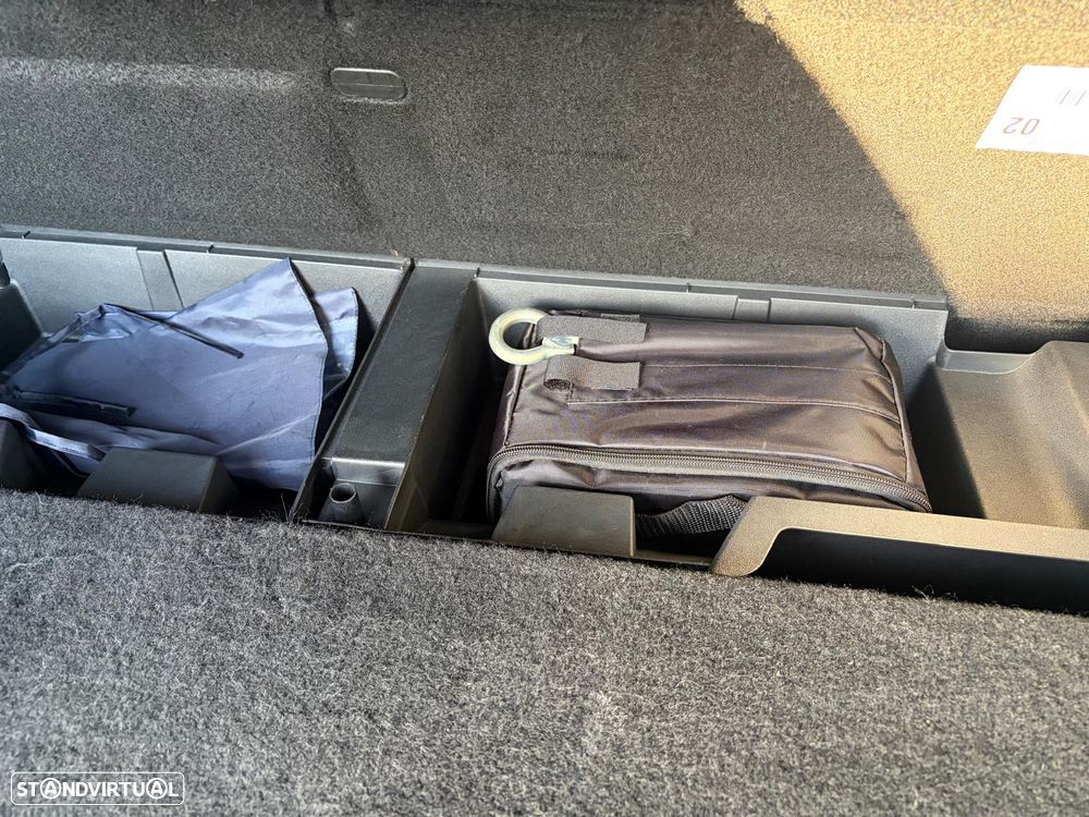 Peugeot 308 1.2 PureTech GT EAT8 - 57