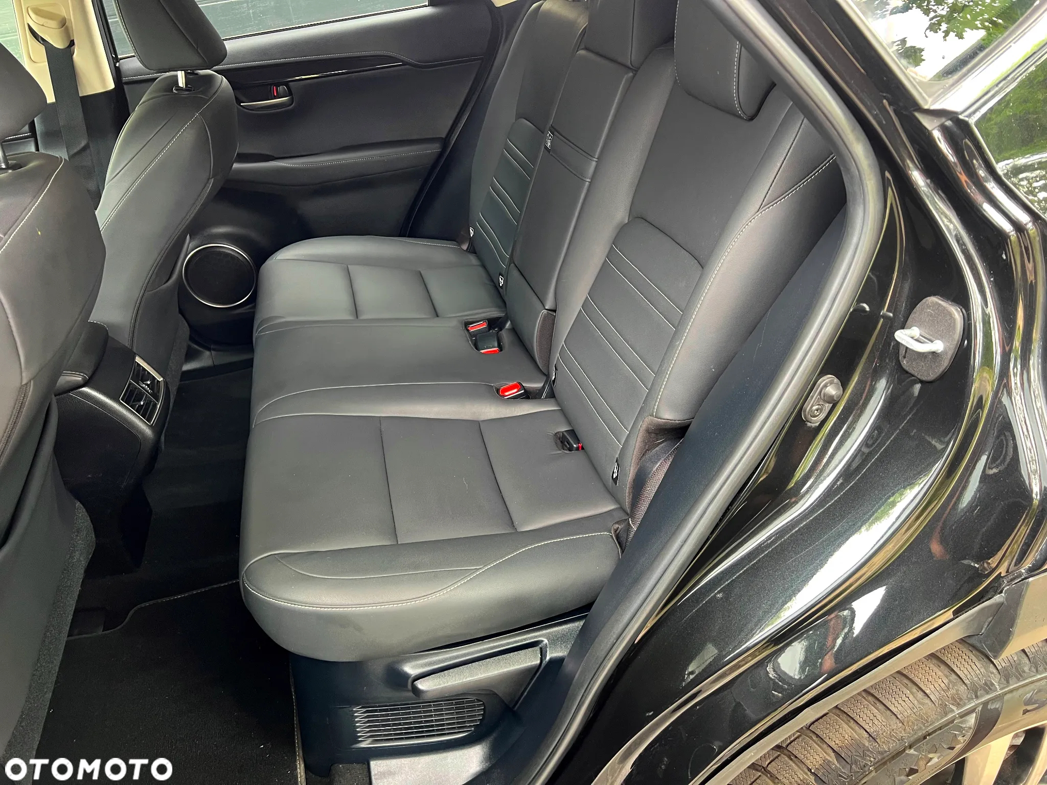 Lexus NX 300h Prestige AWD - 21