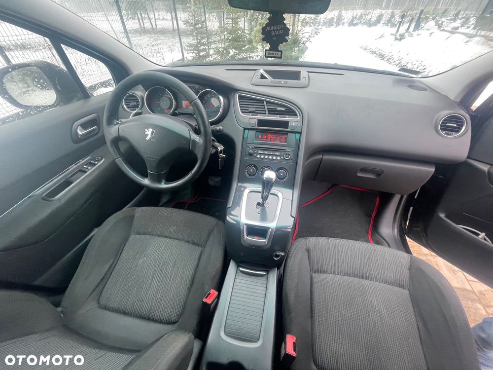 Peugeot 5008 - 17