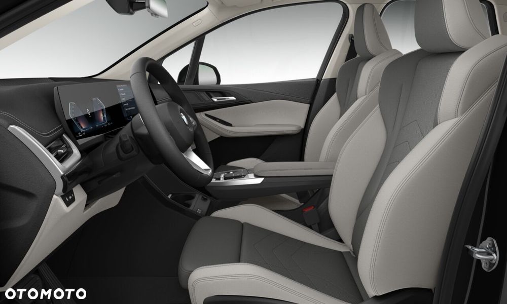 BMW 218I Active Tourer 2026 photo 4