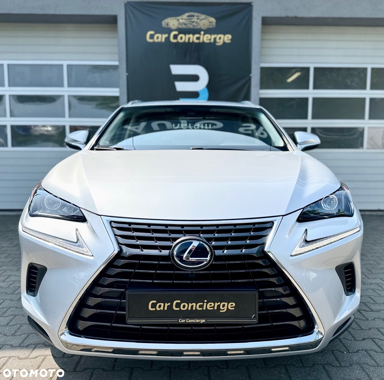 Lexus NX 300h Comfort AWD - 2