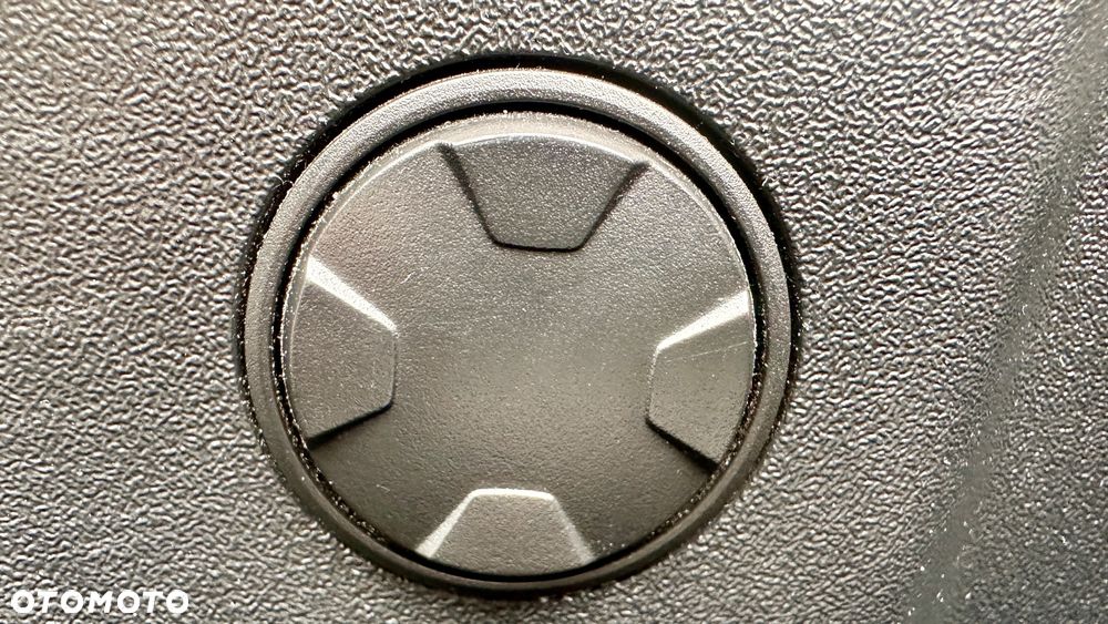 Ford Focus 1.5 EcoBlue Start-Stopp-System ST-LINE DESIGN - 20