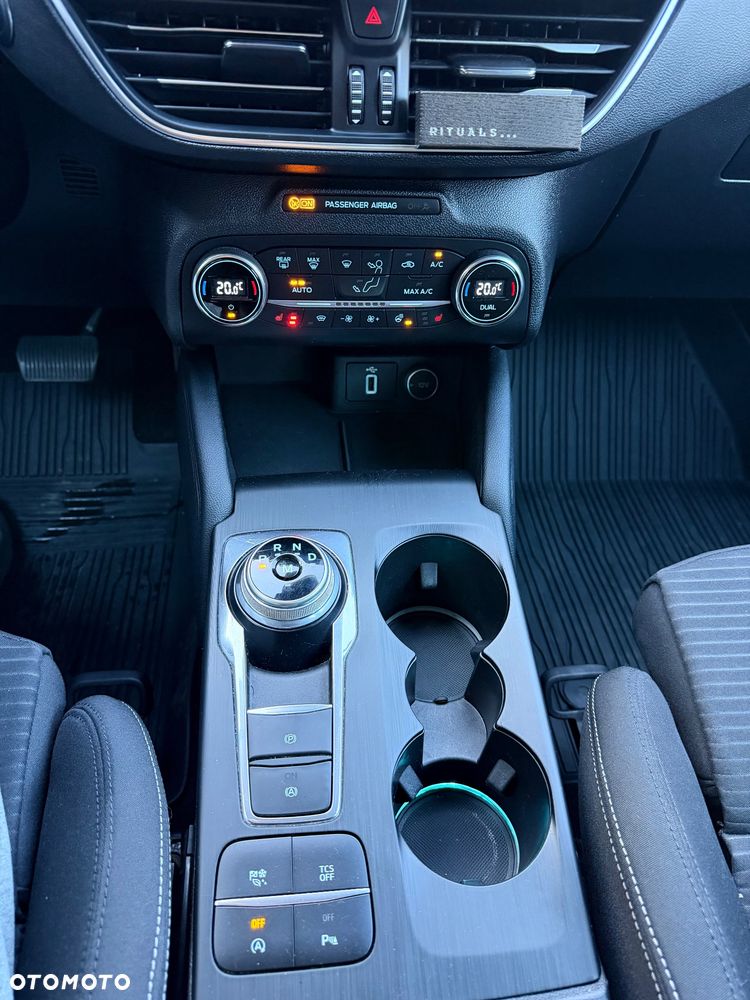 Ford Focus - 11