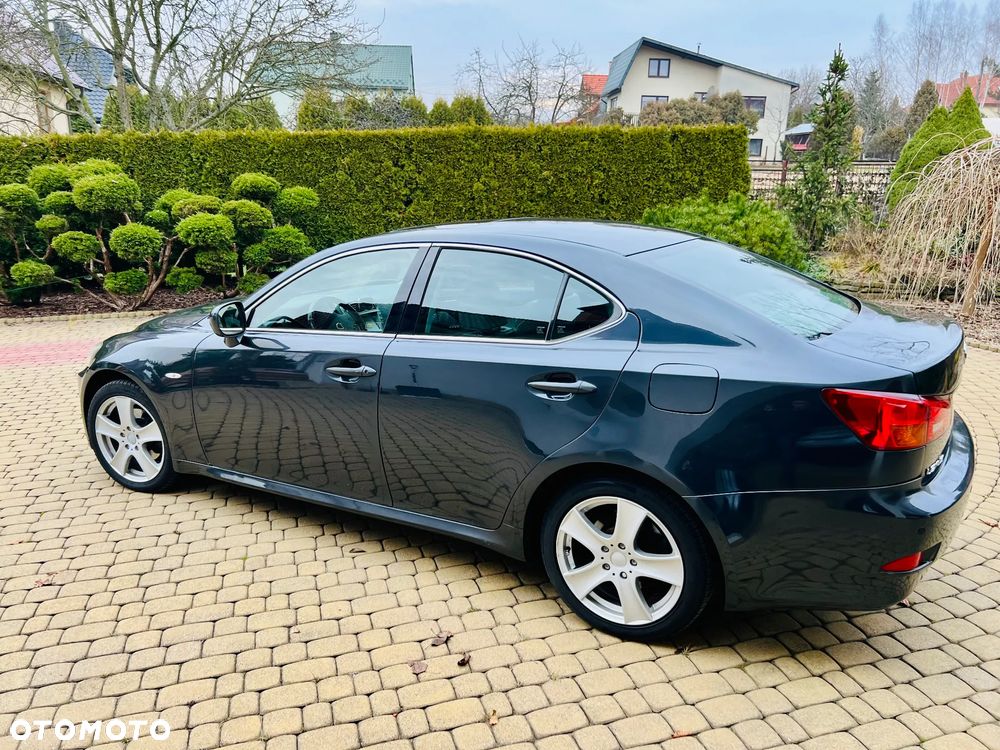 Lexus IS 220 D Prestige - 10