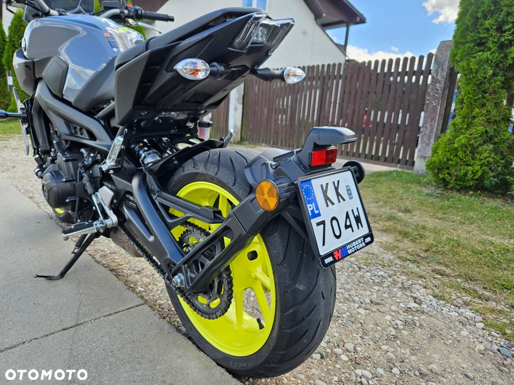 Yamaha MT - 13