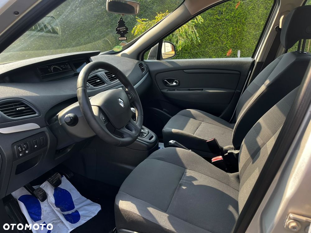 Renault Scenic 1.6 16V 110 LIMITED - 10