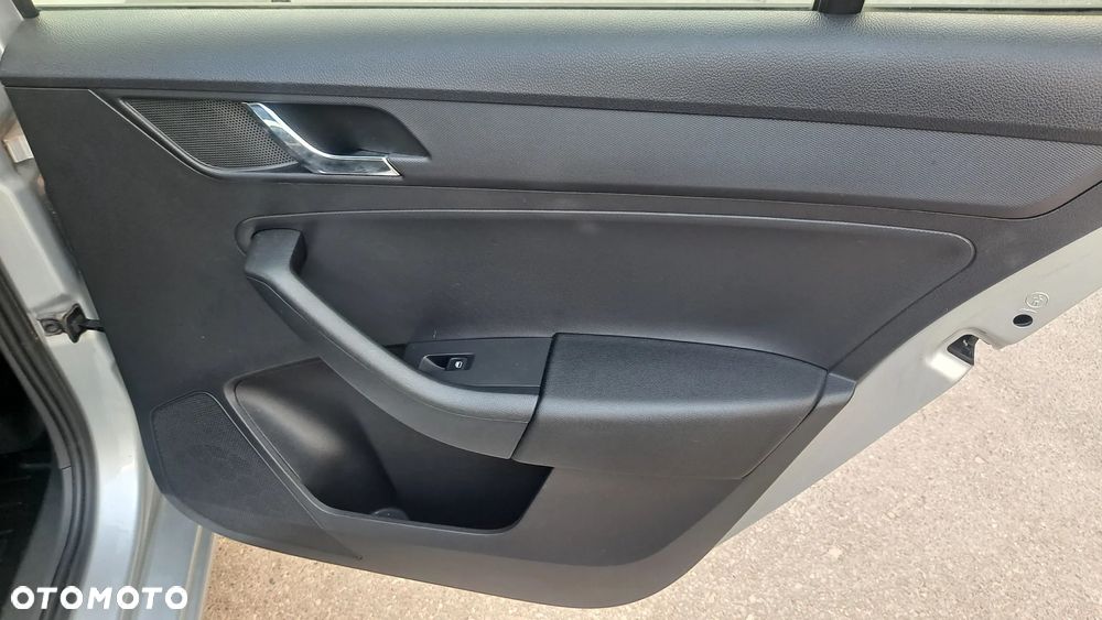 Skoda RAPID 1.6 TDI Edition - 19