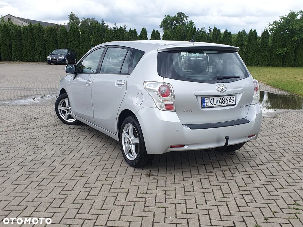 Toyota Verso - 8