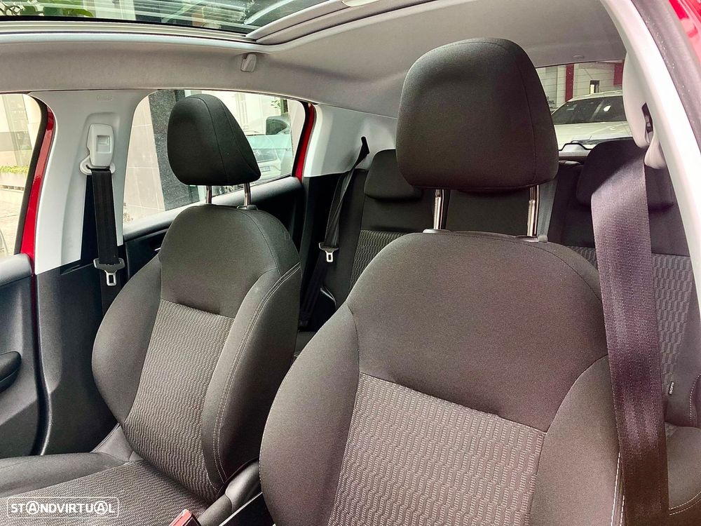 Peugeot 208 1.2 VTi Allure - 12