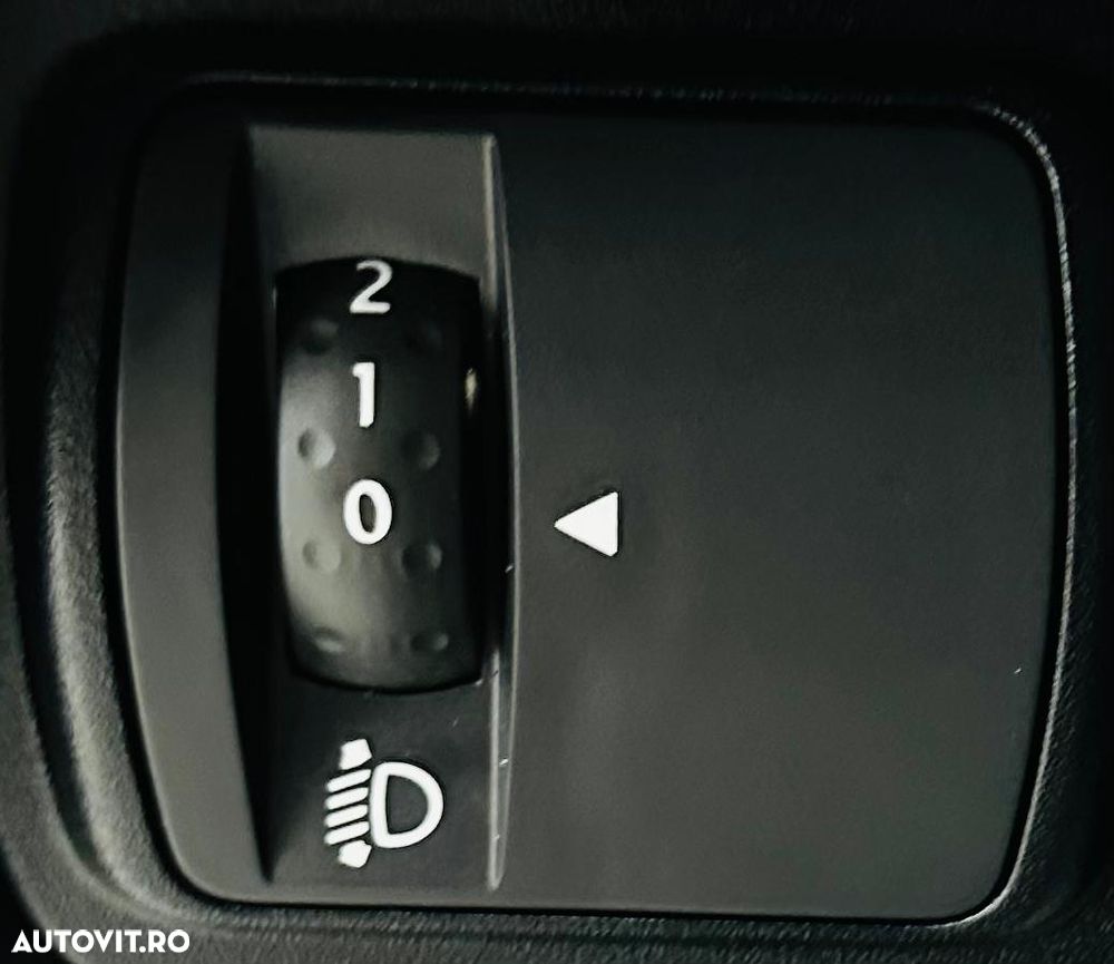 Renault Kadjar BLUE dCi 115 BUSINESS EDITION - 12