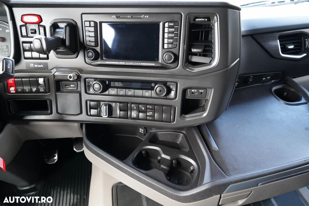 Scania R 520 / V8 / SISTEM HIDRAULIC / RETARDER / I-PARK COOL / ADR AT / TOATE AIRBAGURILE / EURO 6 - 28