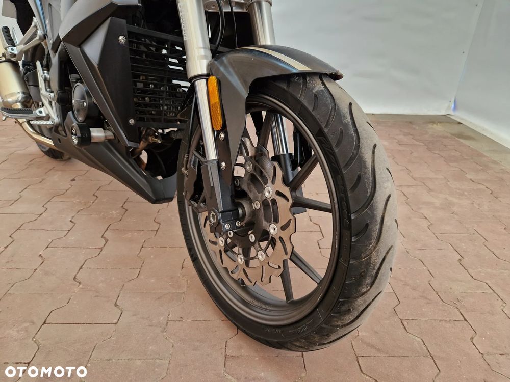 Barton Street-R - 13