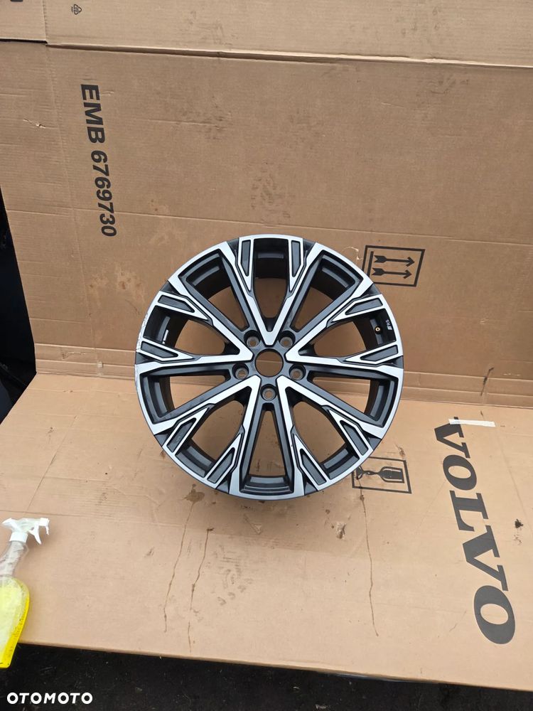 Felga Aluminiowa Audi A6 e-tron RS C9 21 Cali 85E601025AP E- 8,1/2Jx21H2 ET 46 - 2
