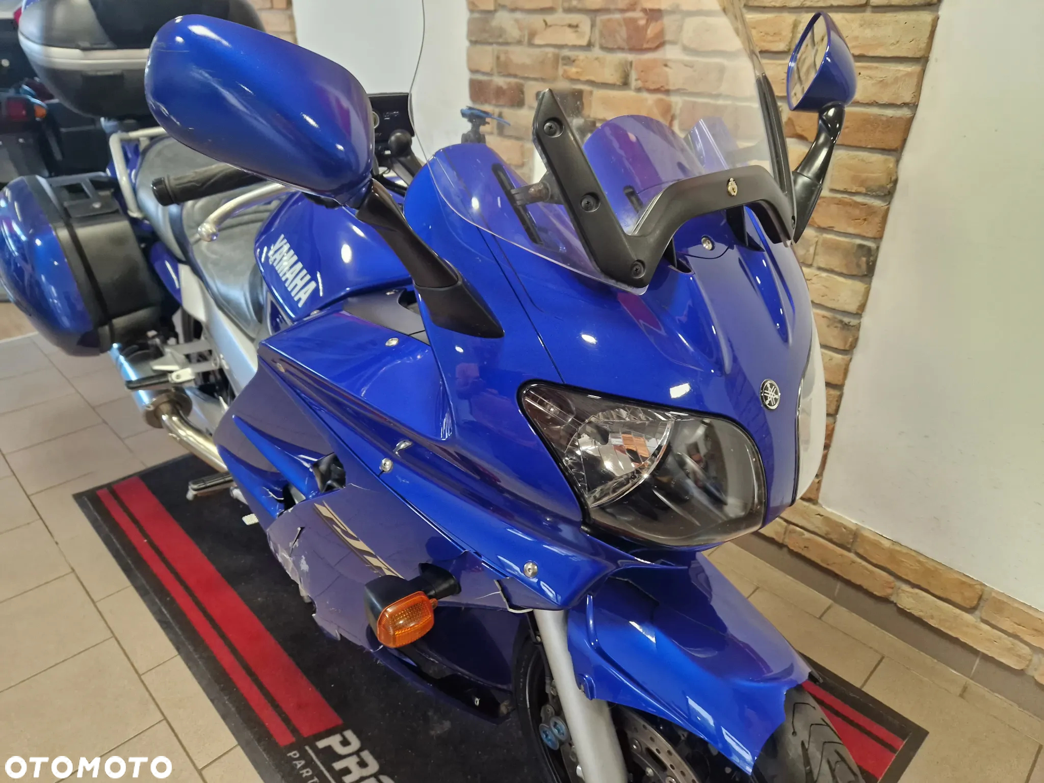 Yamaha FJR - 21