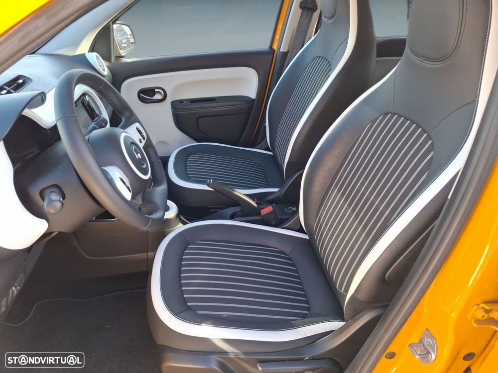 Renault Twingo E-Tech. 22 Techno - 11