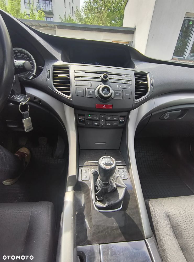 Honda Accord 2.0 Elegance - 16