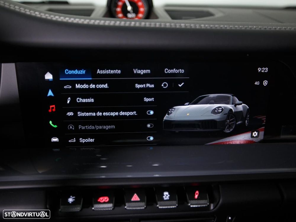 Porsche 911 (992) Carrera 4 GTS - 34