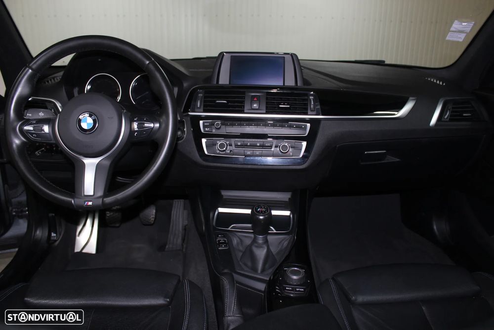 BMW 116 d Pack M - 13