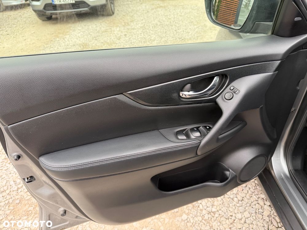 Nissan X-Trail 1.6 DIG-T Tekna - 28